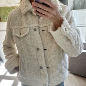 Never Worn Gap Sherpa Jacket XS